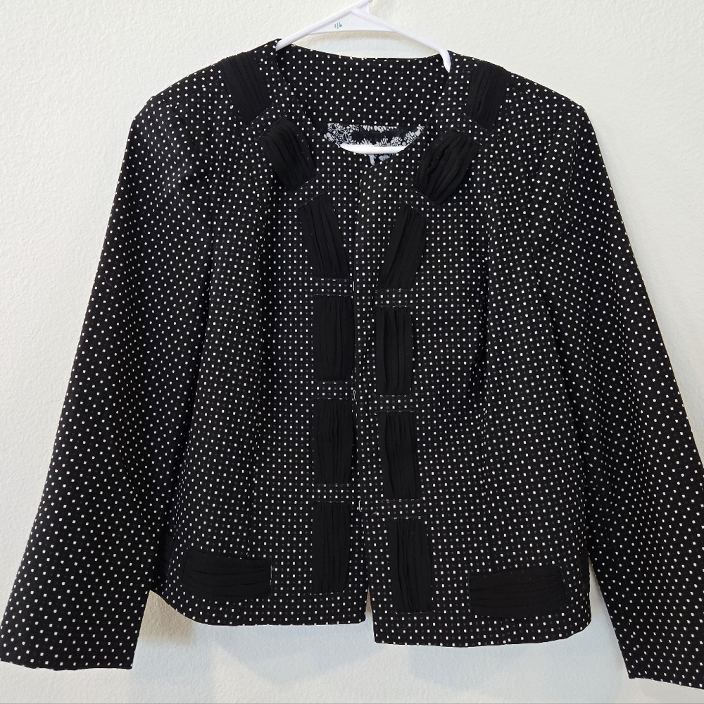 cabi women's black and‎ white polka dot blazer size 8
